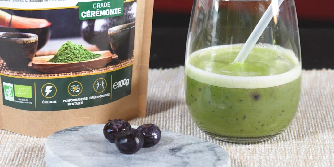 Iced Matcha Latte Amoseeds specialisti superalimenti bio